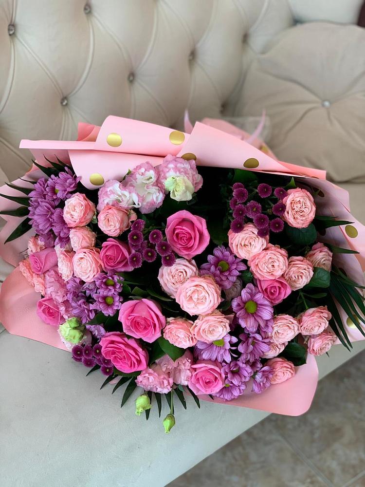 Букет цветов из: Хризантемы, Розы и Лизиантусы в Уйское