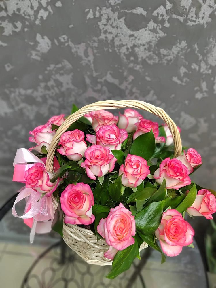 Цветочная композиция из Розы в корзине в Уйское