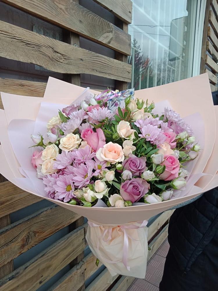 Букет цветов из: Розы и Хризантемы в Уйское