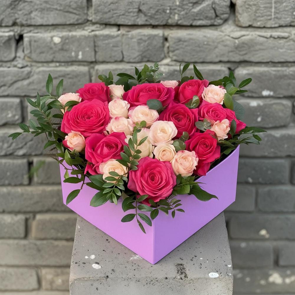 Цветочная композиция из Розы в коробке в Уйское