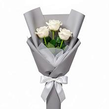 Букет 3 белые розы в Уйское