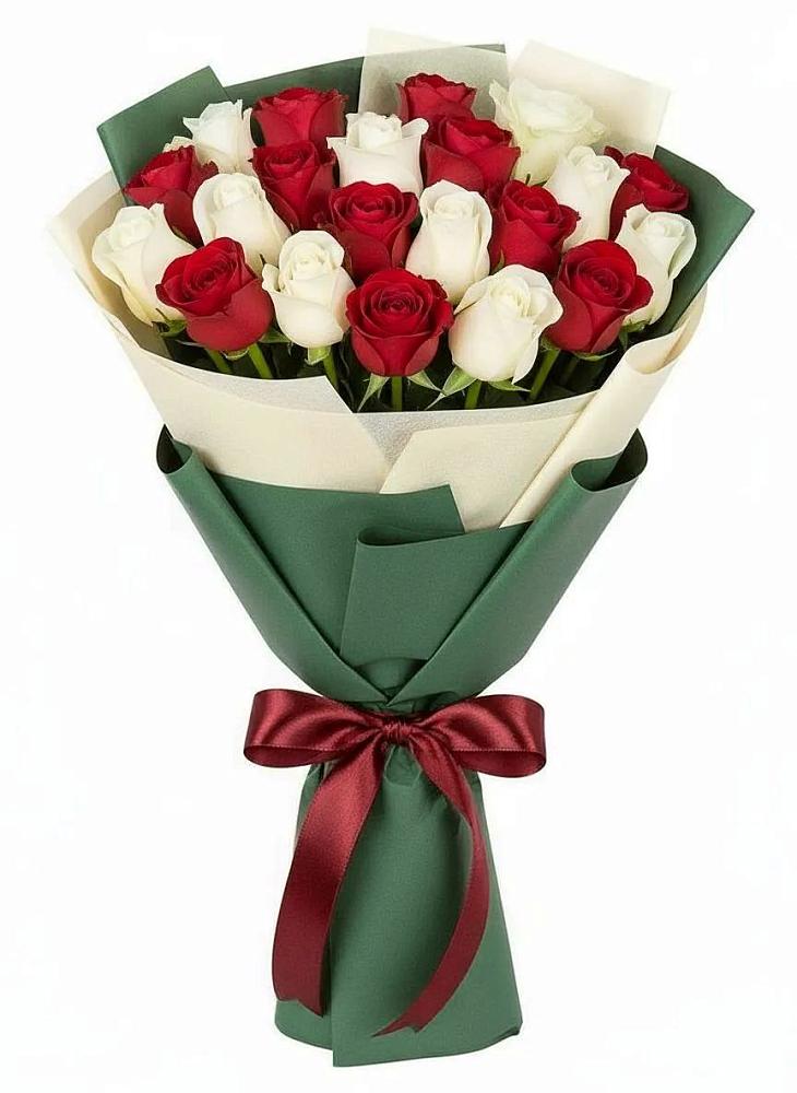 Букет Микс из красных и белых роз в Уйское