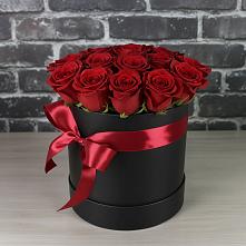 Цветочная композиция из Розы в шляпной коробке в Уйское