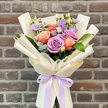 Букет цветов из:  Лизиантусы и Розы #REPLACE_PRED# Уйское