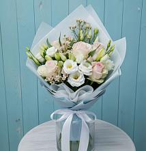 Букет цветов из:  Розы и Лизиантусы в Уйское