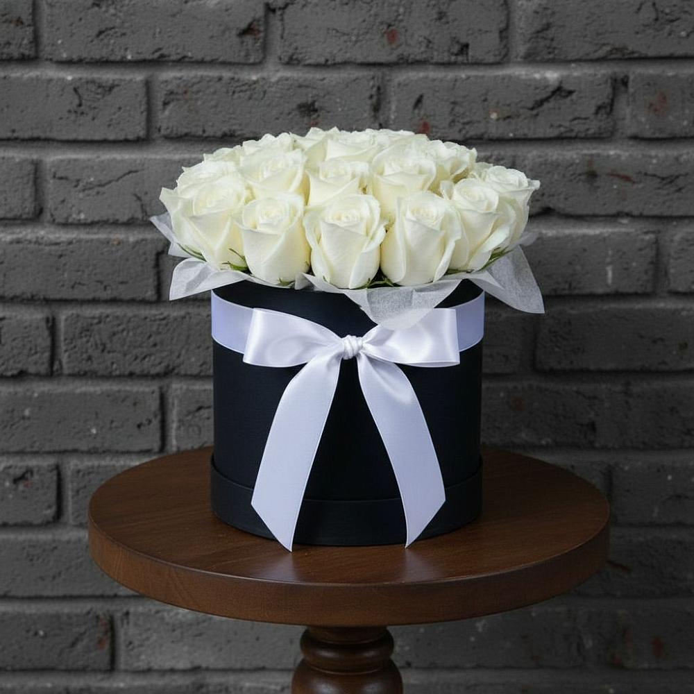 Цветочная композиция из Розы в шляпной коробке в Уйское