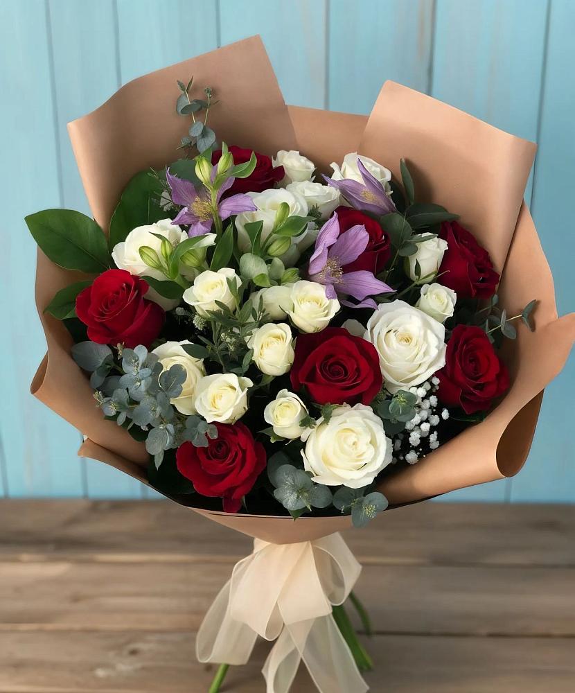 Букет цветов из: Розы и Альстромерии в Уйское